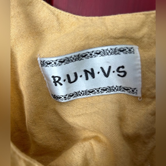 RUNVS Long Maxi Dress With Decorative Design on Front and Back - Picture 5 of 6